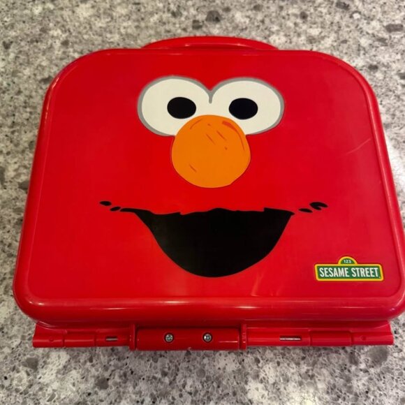 Playskool Sesame Street Elmo’s On the Go Letters Alphabet Travel Fun Case - Picture 4 of 9